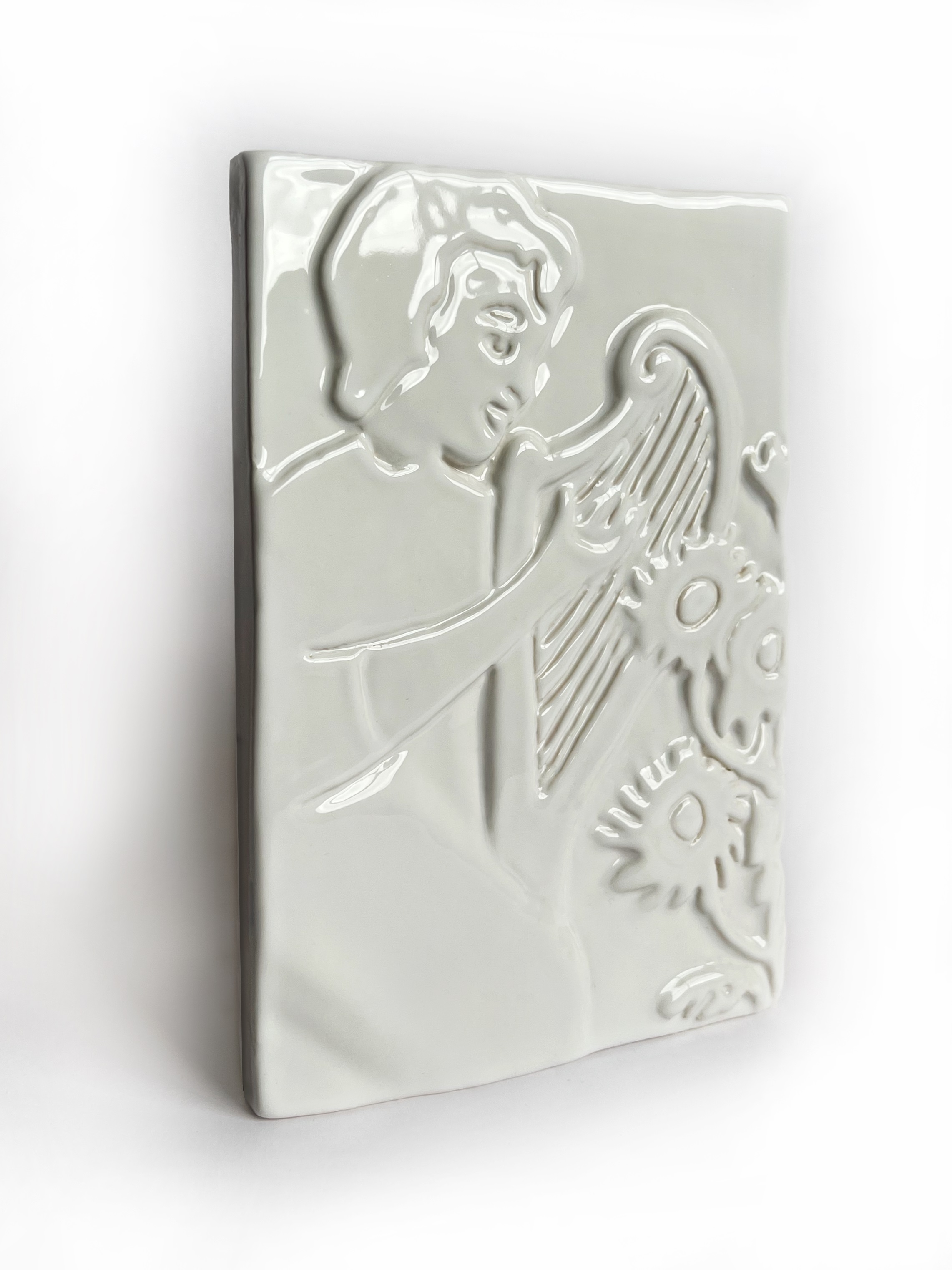 Keramikrelief „Harfe spielender Engel“